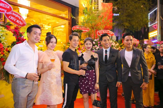 ww5bKs9b8JQZL11HsyureFaV8Zd6vbDNDAgiVwAE